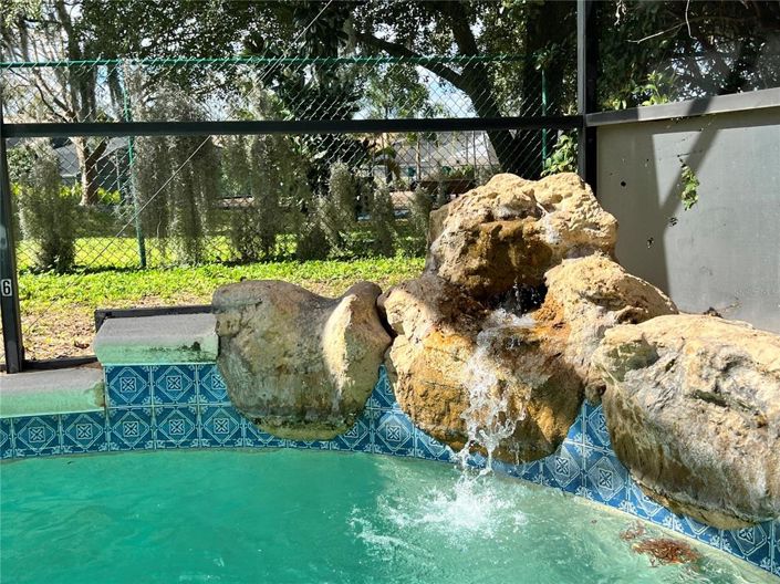 Image No.3-Propriété de 6 chambres à vendre à Kissimmee