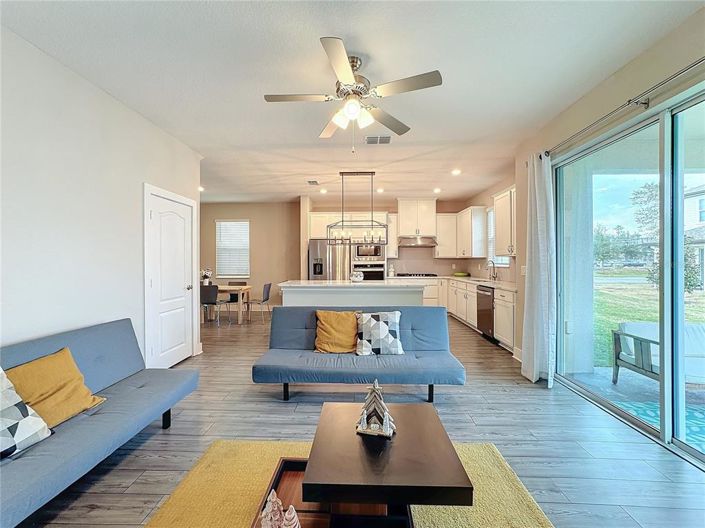 Image No.6-Propriété de 3 chambres à vendre à Kissimmee