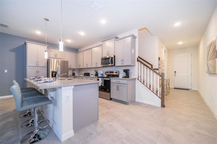 Image No.10-5 Bed Townhouse for sale