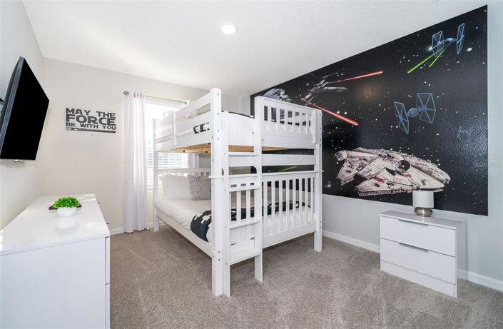 Image No.6-5 Bed Townhouse for sale