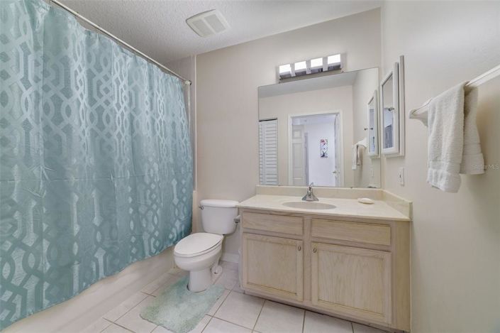 Image No.19-3 Bed Property for sale