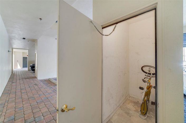 Image No.26-3 Bed Property for sale