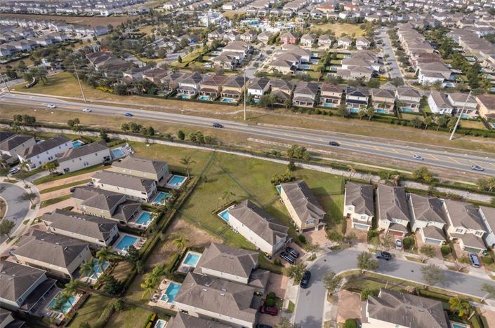 Image No.42-8 Bed Property for sale