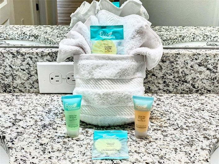 Image No.20-8 Bed Property for sale