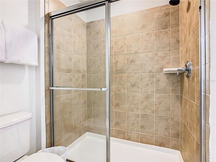 Image No.21-8 Bed Property for sale