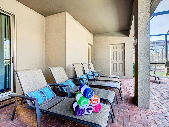 Image No.61-8 Bed Property for sale