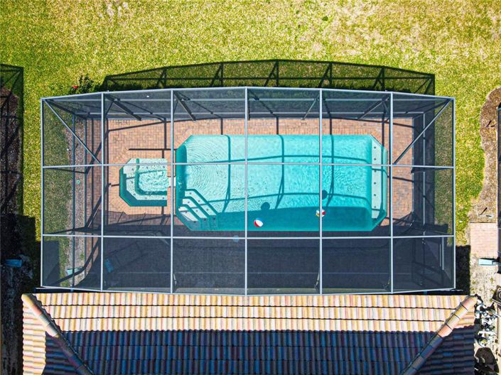 Image No.69-8 Bed Property for sale