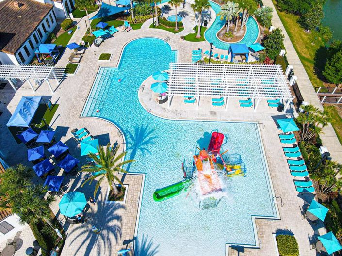 Image No.73-8 Bed Property for sale