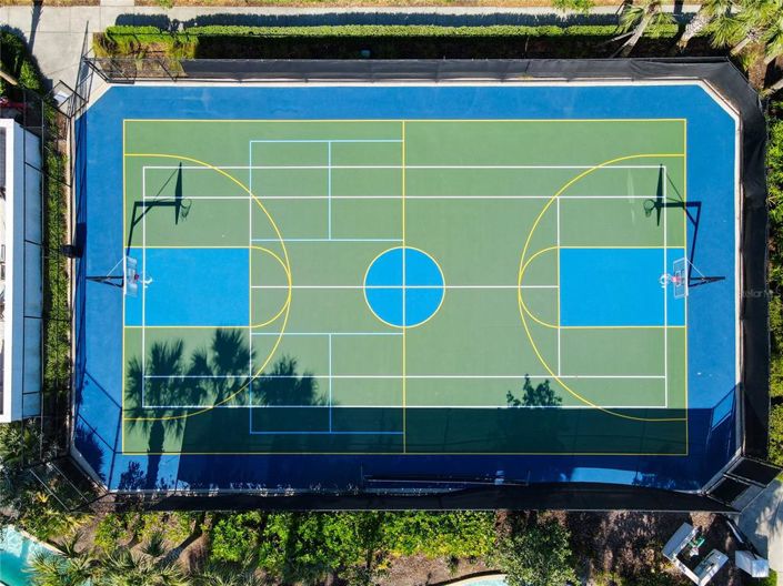 Image No.77-8 Bed Property for sale