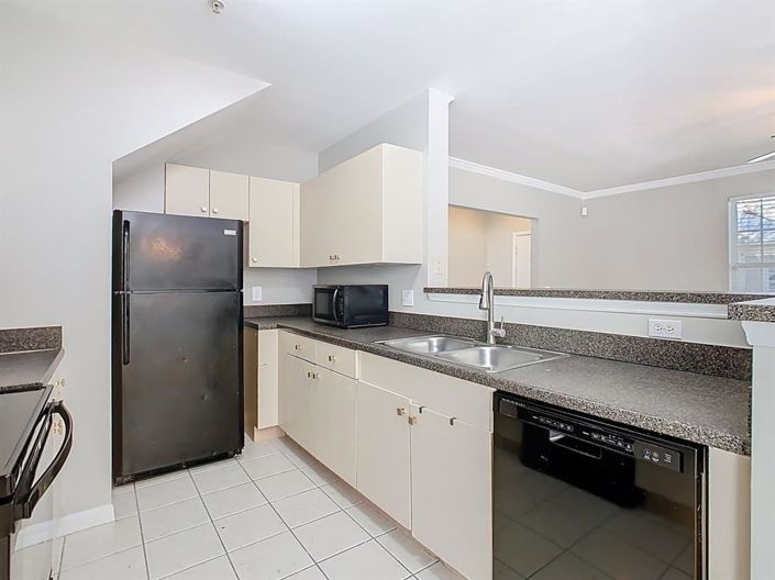 Image No.6-4 Bed Property for sale