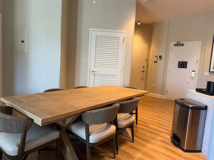 Image No.20-1 Bed Property for sale