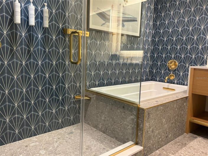 Image No.25-1 Bed Property for sale