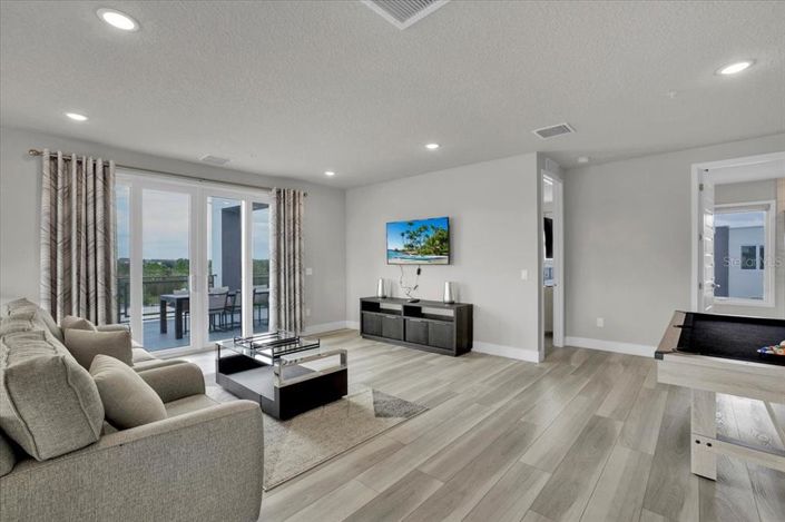 Image No.20-4 Bed Townhouse for sale