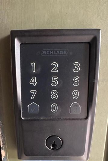 Image No.47-4 Bed Townhouse for sale