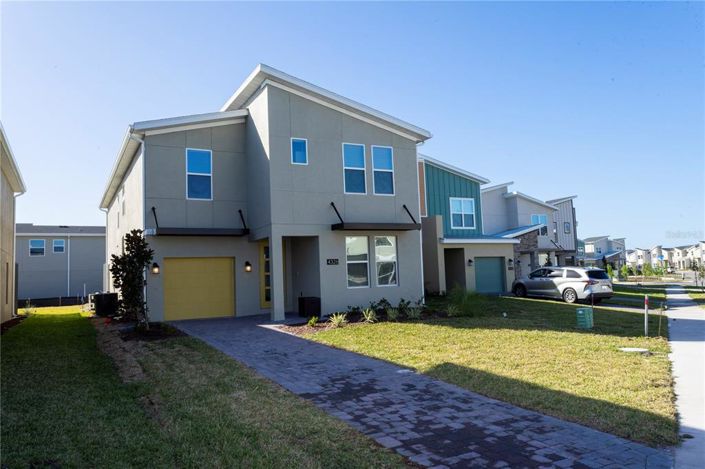 Image No.1-6 Bed Property for sale