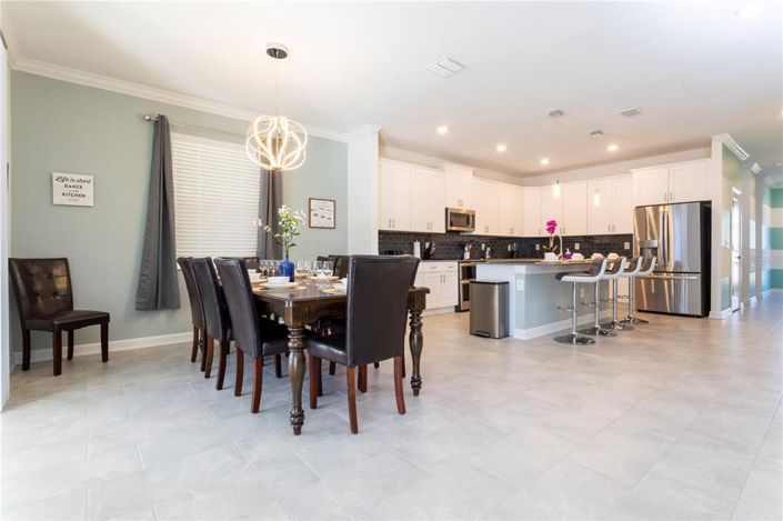 Image No.16-6 Bed Property for sale