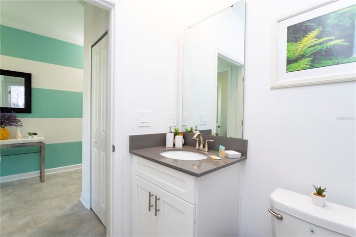 Image No.20-6 Bed Property for sale