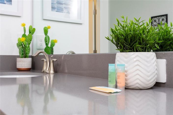 Image No.32-6 Bed Property for sale