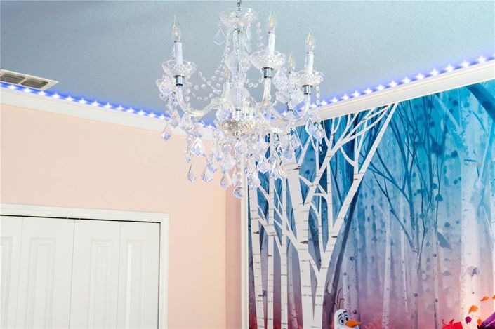 Image No.44-6 Bed Property for sale