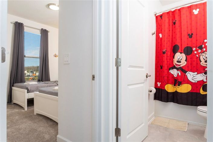 Image No.46-6 Bed Property for sale