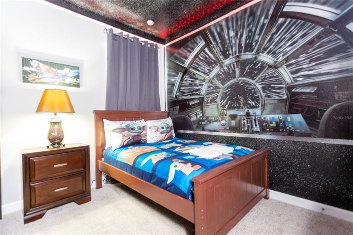 Image No.55-6 Bed Property for sale