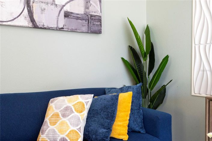 Image No.7-6 Bed Property for sale