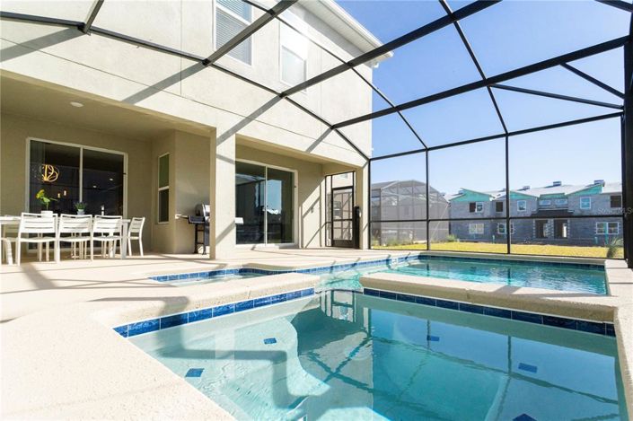 Image No.70-6 Bed Property for sale