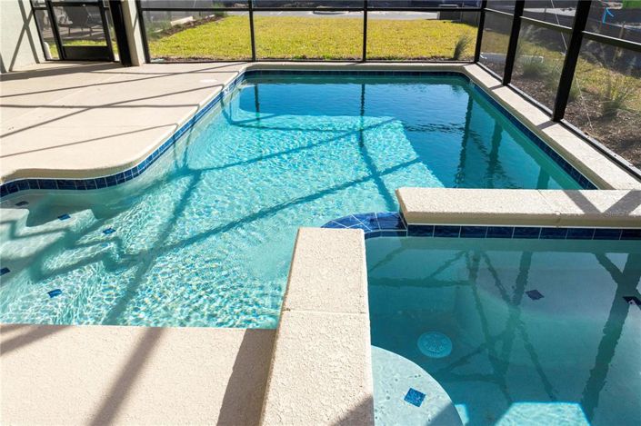 Image No.72-6 Bed Property for sale