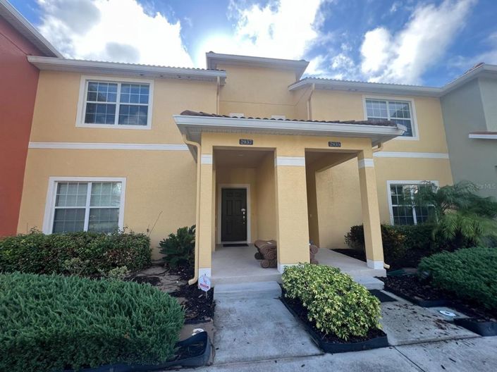 Image No.1-4 Bed Townhouse for sale