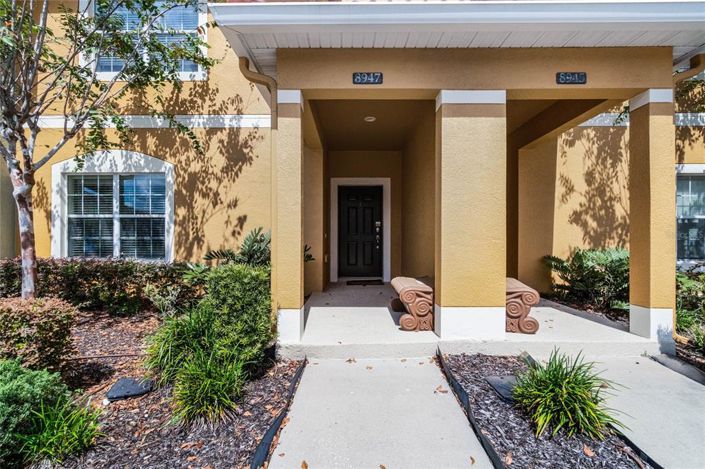 Image No.1-4 Bed Townhouse for sale