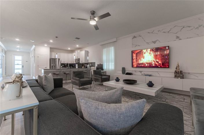 Image No.12-10 Bed Property for sale