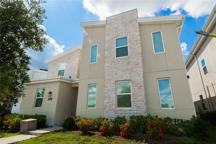 Image No.3-10 Bed Property for sale