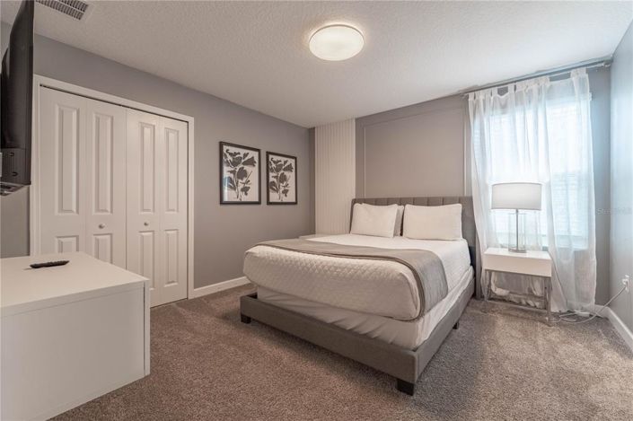 Image No.32-10 Bed Property for sale