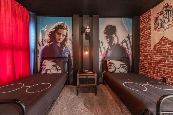 Image No.42-10 Bed Property for sale