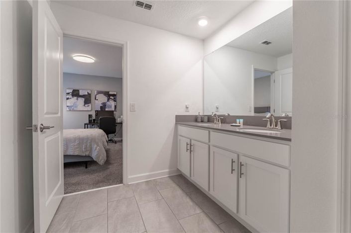 Image No.45-10 Bed Property for sale