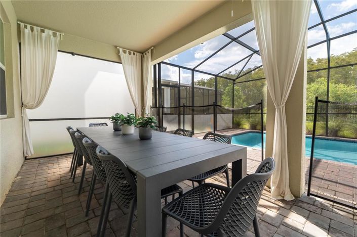 Image No.53-10 Bed Property for sale