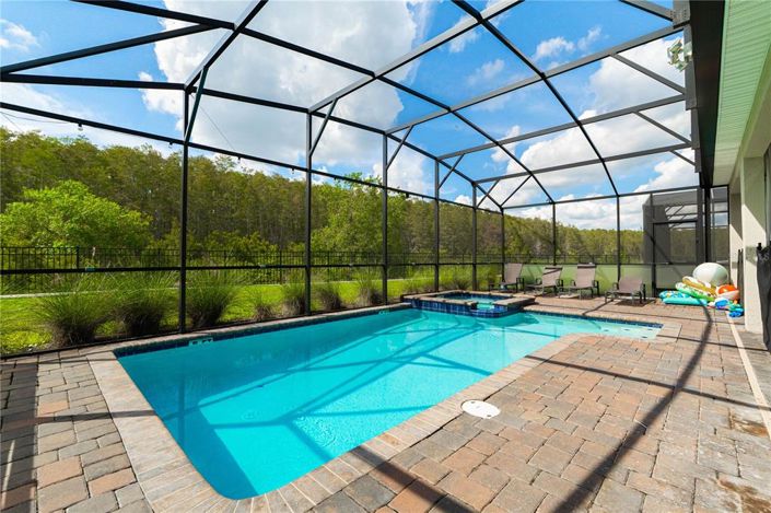 Image No.58-10 Bed Property for sale