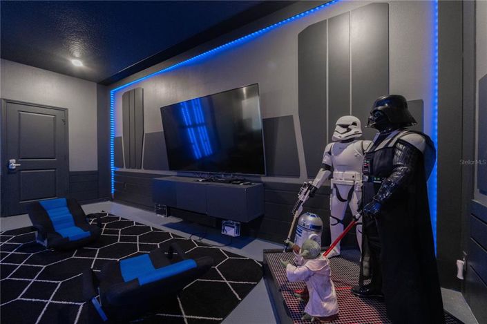 Image No.7-10 Bed Property for sale