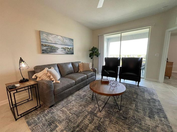 Image No.14-3 Bed Property for sale