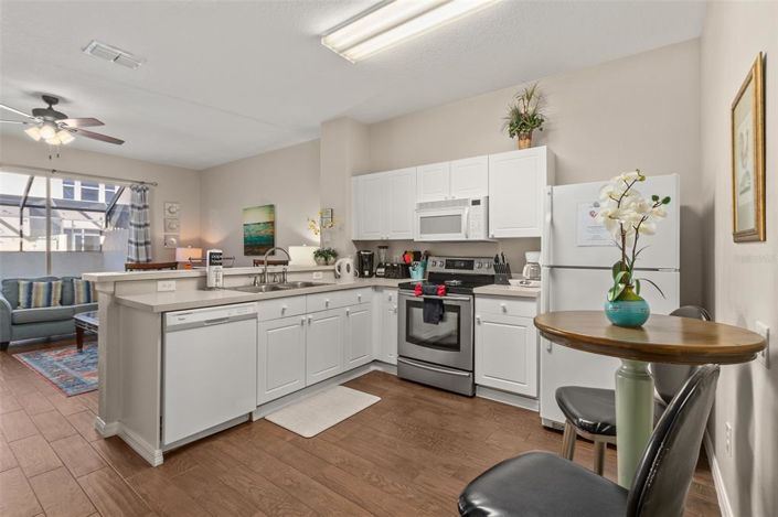 Image No.11-3 Bed Townhouse for sale