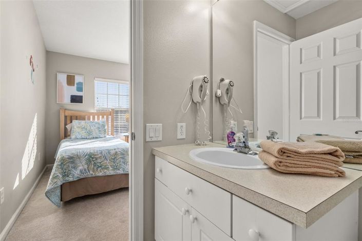 Image No.25-3 Bed Townhouse for sale