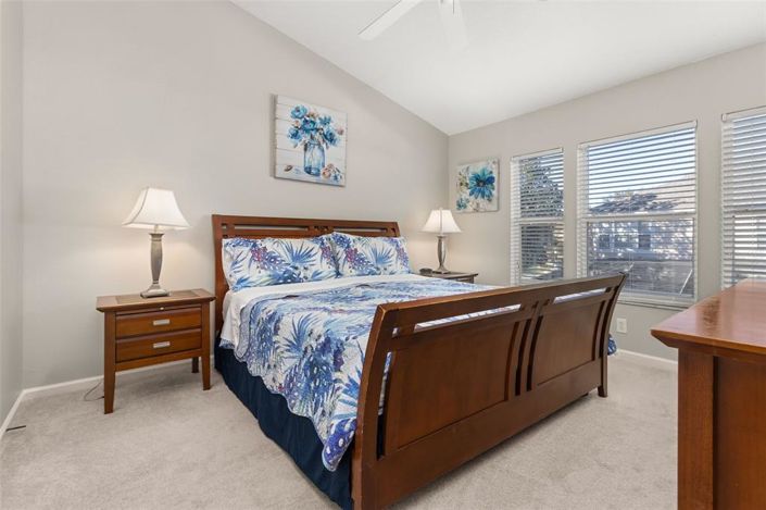 Image No.26-3 Bed Townhouse for sale