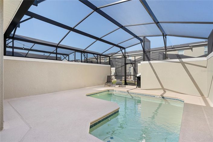 Image No.17-4 Bed Townhouse for sale