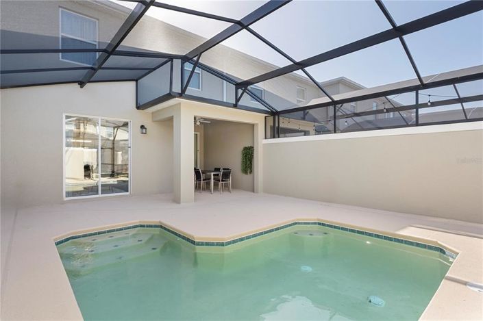 Image No.20-4 Bed Townhouse for sale