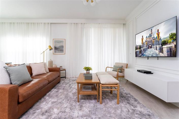 Image No.13-5 Bed Townhouse for sale