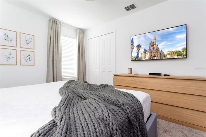 Image No.24-5 Bed Townhouse for sale