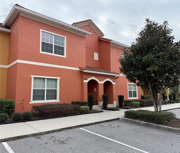 Image No.1-4 Bed Townhouse for sale