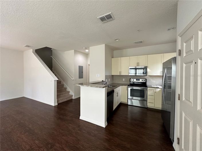 Image No.2-Maison de ville de 4 chambres à vendre à Kissimmee