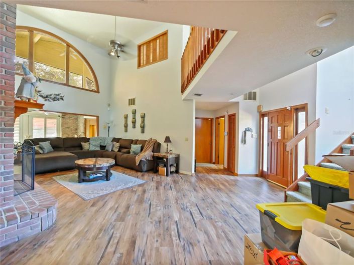 Image No.19-4 Bed Property for sale