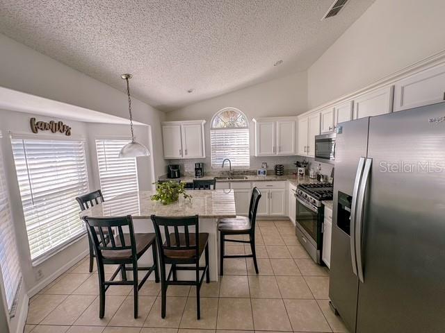 Image No.6-4 Bed Property for sale